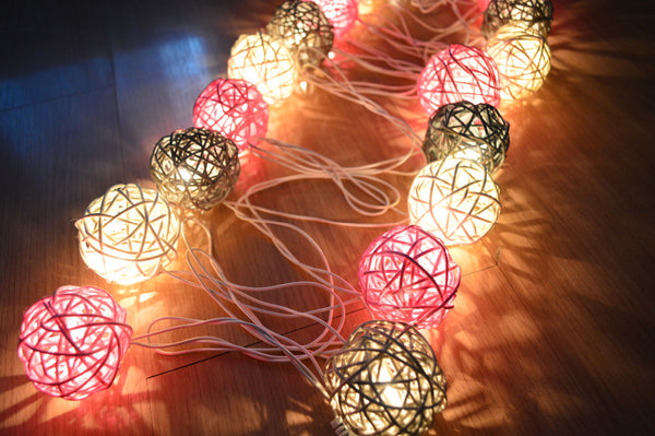 Mixed Color Rattan Balls Light