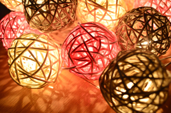 Mixed Color Rattan Balls Light